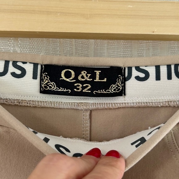 Vintage Salvatore Feragamo tan low waist Bermuda leggings - Picture 7 of 8